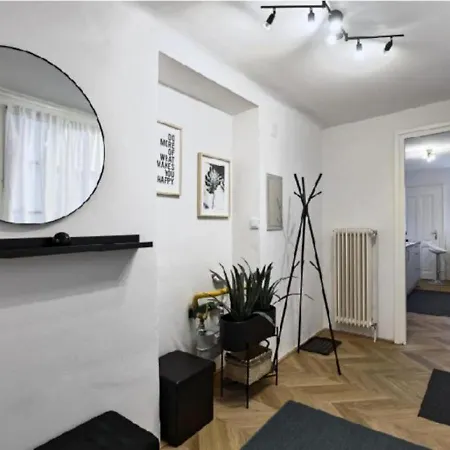 Luxurious, 2 Min To Casino And Roemertherme アパート