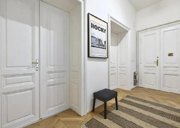 Luxurious, 2 Min To Casino And Roemertherme Appartement Baden