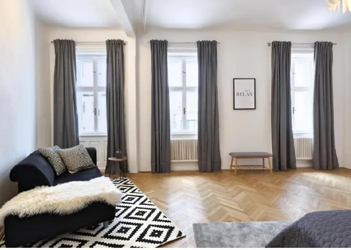 Luxurious, 2 Min To Casino And Roemertherme Appartement *