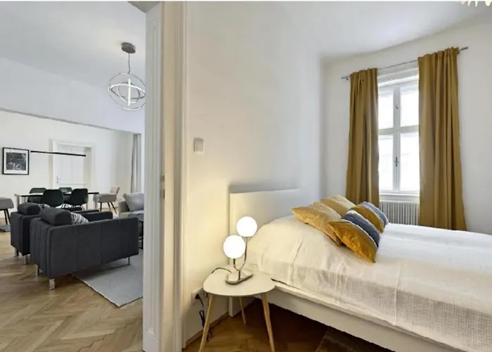 Luxurious, 2 Min To Casino And Roemertherme Appartement