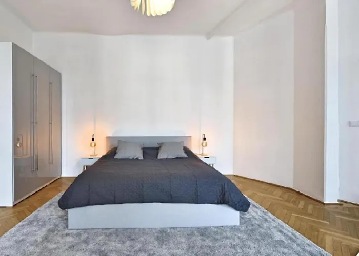 Luxurious, 2 Min To Casino And Roemertherme Appartement *