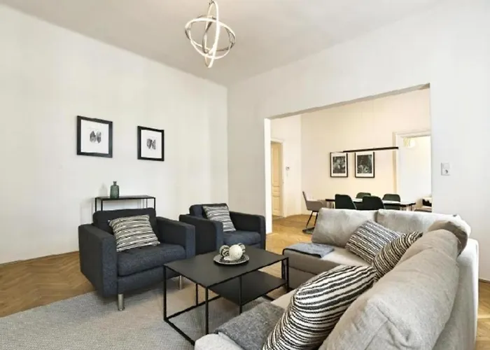 Appartement Luxurious, 2 Min To Casino And Roemertherme *